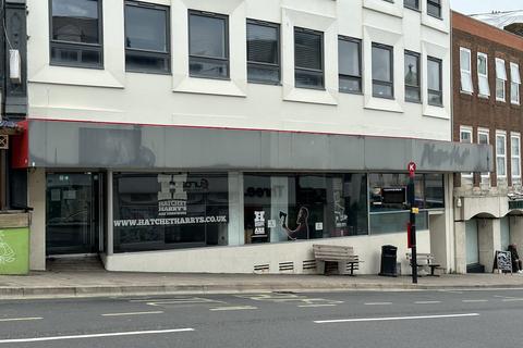 Retail property (high street) to rent, Brighton BN1