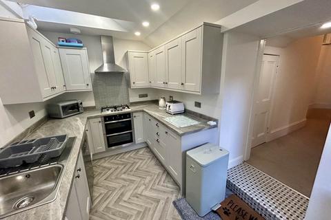 1 bedroom flat to rent, The Esplanade, Broughty Ferry,