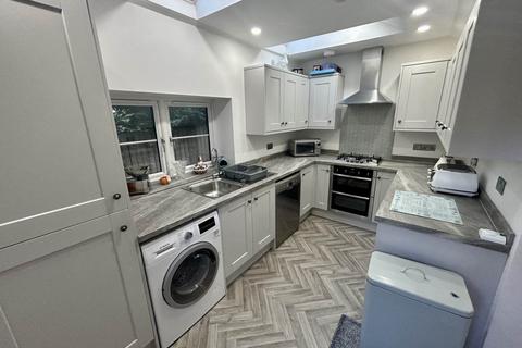 1 bedroom flat to rent, The Esplanade, Broughty Ferry,
