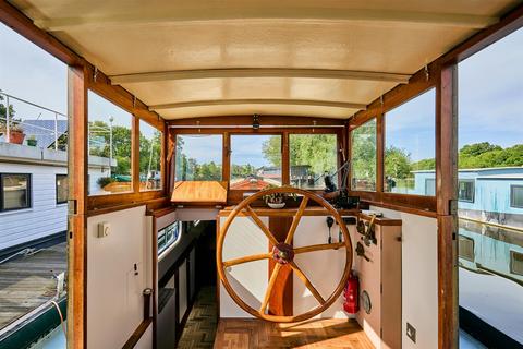 1 bedroom houseboat for sale, Thistleworth Marine, Isleworth, TW7