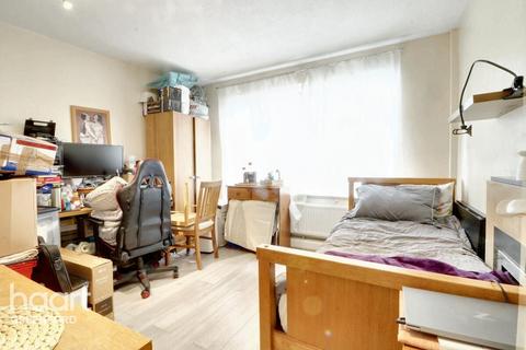 2 bedroom apartment for sale, Uxbridge Road, LONDON