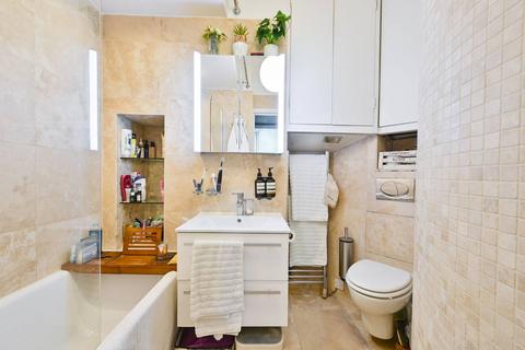 Studio for sale, Monmouth Street, WC2H, Covent Garden, London, WC2H
