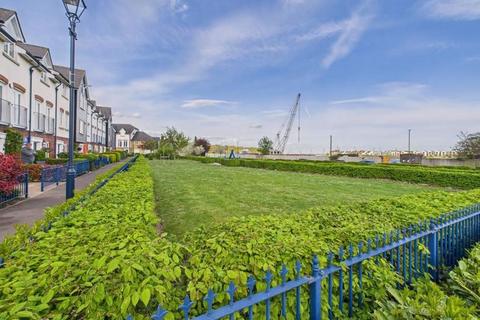 3 bedroom house for sale, Galleon Way, Rochester