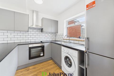 3 bedroom end of terrace house to rent, Browett Road, Coundon, Coventry, CV6