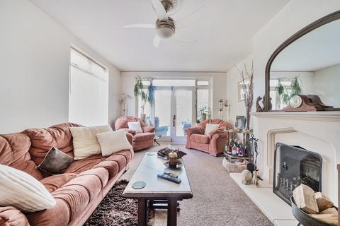 4 bedroom bungalow for sale, Botley Hill, Botley, Southampton, Hampshire, SO30