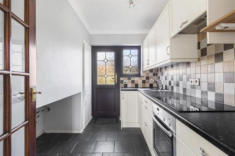 2 bedroom terraced bungalow to rent, Holland Park, Newmarket CB8