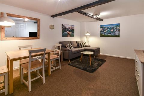 2 bedroom house to rent, Gillygate, York