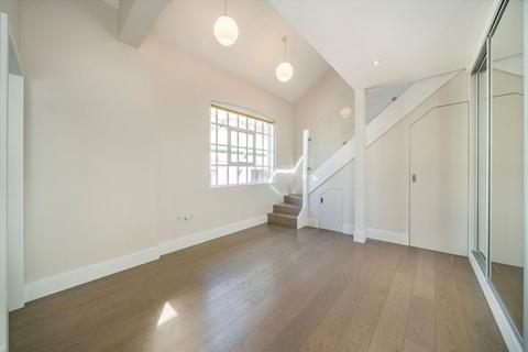 3 bedroom house for sale, Colonnade, London WC1N