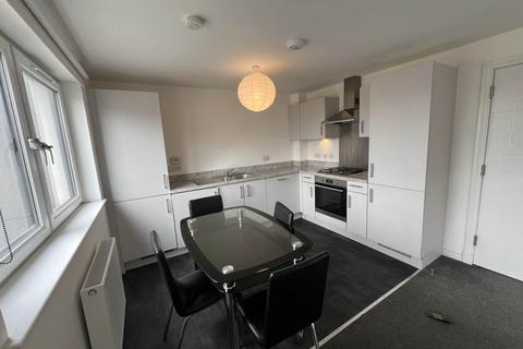 2 bedroom flat to rent, 2 St Joseph's Court, ,