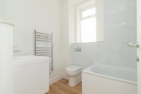 2 bedroom flat to rent, Norfolk Road, Margate, Kent, CT9