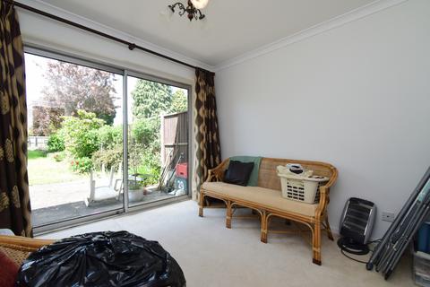 4 bedroom detached house for sale, Yelverton Avenue, Evington, Leicester, LE5