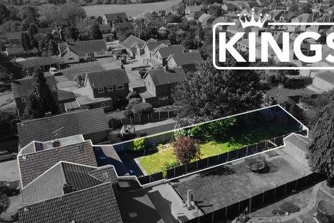 4 bedroom detached house for sale, Yelverton Avenue, Evington, Leicester, LE5