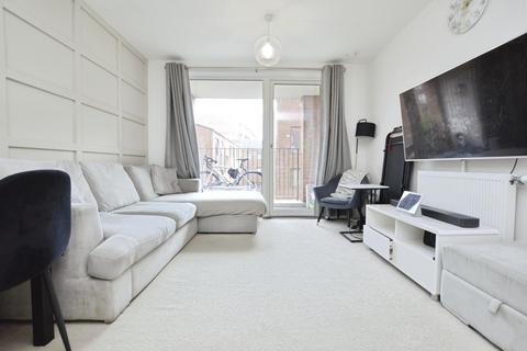 2 bedroom flat to rent, Hammersley Road, Canning Town