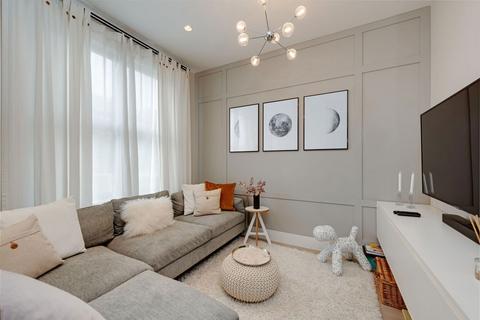 3 bedroom terraced house for sale, Ridley Avenue, London W13