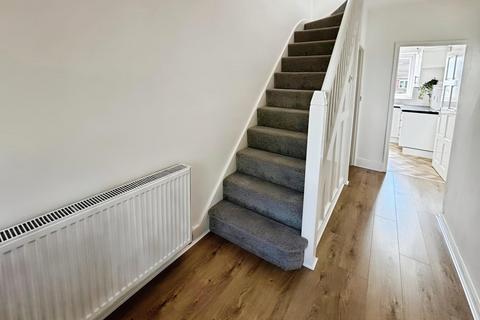 3 bedroom semi-detached house for sale, The Lindens, Birmingham, B32 2ER