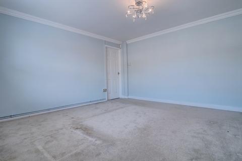 2 bedroom maisonette to rent, Dean Street, Buckinghamshire SL7