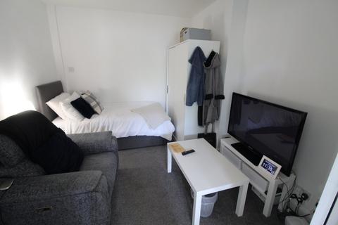 3 bedroom semi-detached house for sale, Saxondale Avenue, West Midlands B26