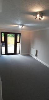 2 bedroom flat to rent, Semple Gardens, Chatham, Kent, ME4
