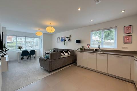 2 bedroom apartment for sale, Baldwins Lane,Birmingham,B28 0FH