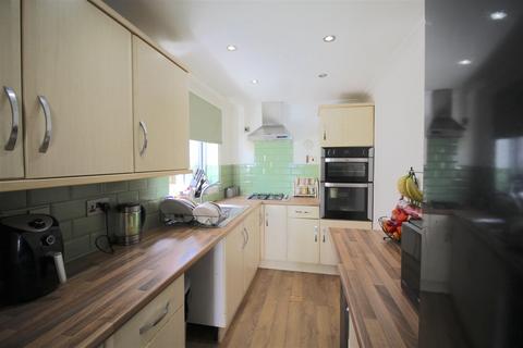 3 bedroom semi-detached house for sale, Manor Gardens, Birmingham B33