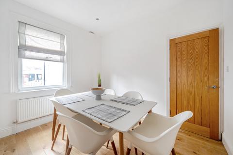 3 bedroom end of terrace house for sale, Fairview Road, Cheltenham, Gloucestershire