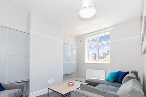 4 bedroom flat to rent, Toronto Road, Bristol BS7