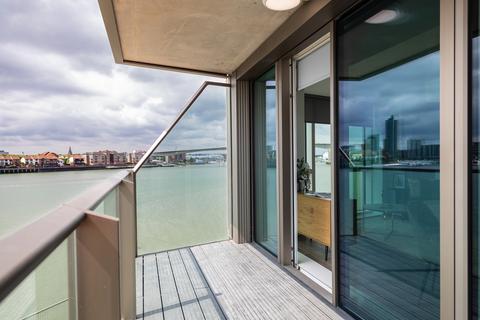 2 bedroom apartment to rent, at Vantage Tower,  10 Austen Heights, Centenary Plaza SO19