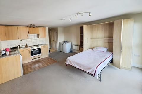 Studio for sale, Marcus House