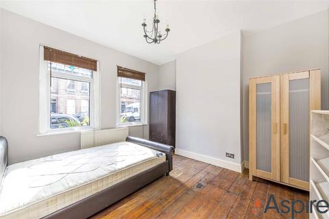 2 bedroom terraced house to rent, Glenelg Road, London, SW2