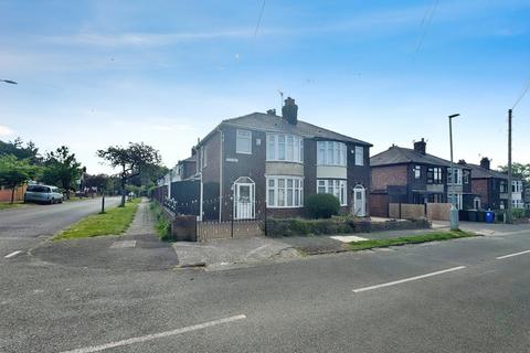 3 bedroom semi-detached house to rent, Southway, Manchester M43