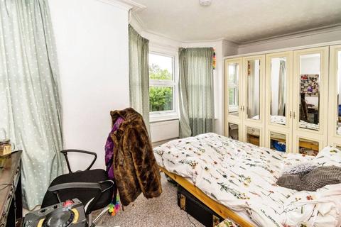 1 bedroom terraced house to rent, Portswood Road, Hampshire SO17