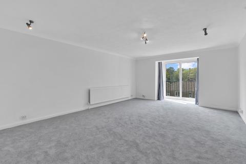 2 bedroom flat to rent, Keymer Road, Hassocks, West Sussex, BN6 8AT