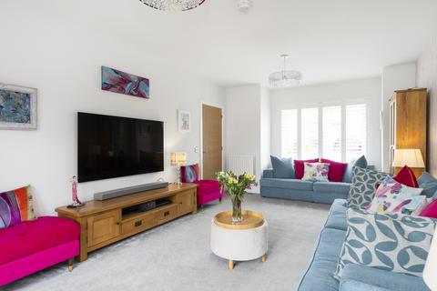 5 bedroom detached house for sale, 51 Shiel Hall Crescent, Rosewell, Midlothian, EH24 9DD