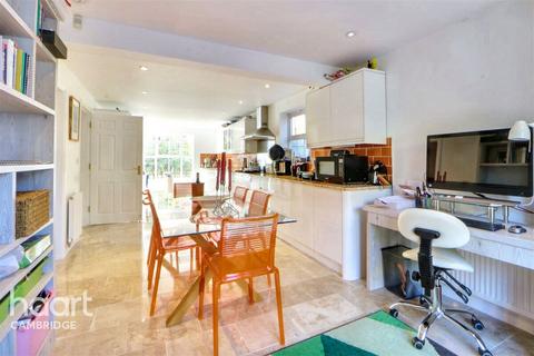 5 bedroom detached house to rent, Kings Avenue, ELY