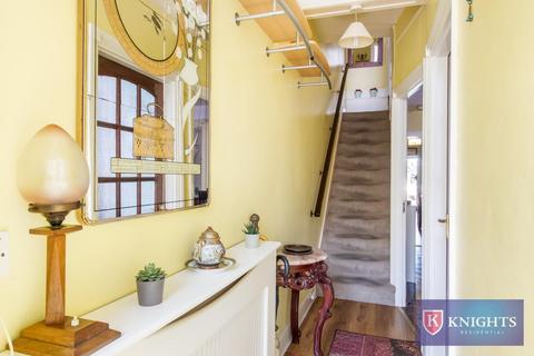 3 bedroom house for sale, Lancaster Road , London, N18