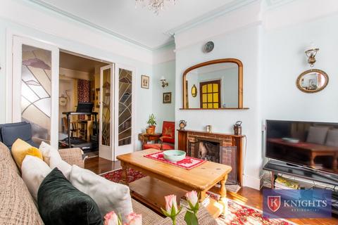 3 bedroom house for sale, Lancaster Road , London, N18