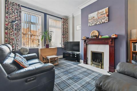 3 bedroom terraced house for sale, Glen Road, Heworth