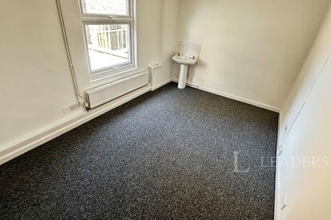 1 bedroom in a house share to rent, Spacious Room in A Friendly Shared House – All Bills Included – LU1 - furnished or unfurnished