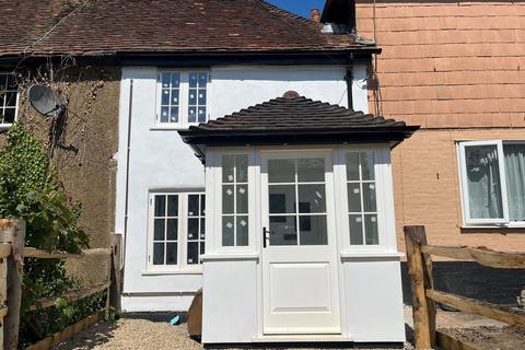 2 bedroom cottage to rent, Primrose Lane, Sittingbourne ME9