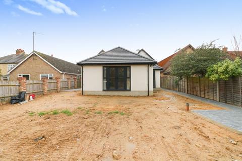 2 bedroom apartment to rent, Cambridge Road, Cambridge CB22