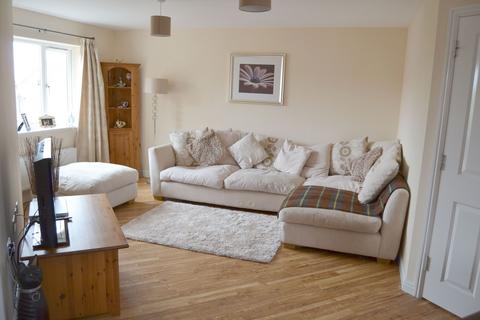 2 bedroom flat to rent, Fowen Close, STREET, Somerset