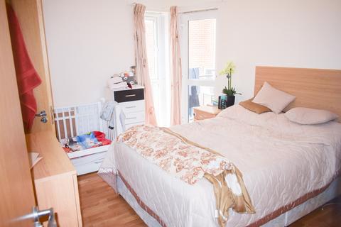 2 bedroom flat to rent, Eaton Road, Sutton SM2