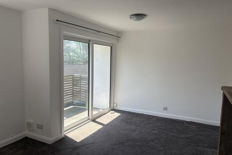 2 bedroom apartment to rent, Alan Breck Gardens, Edinburgh EH4