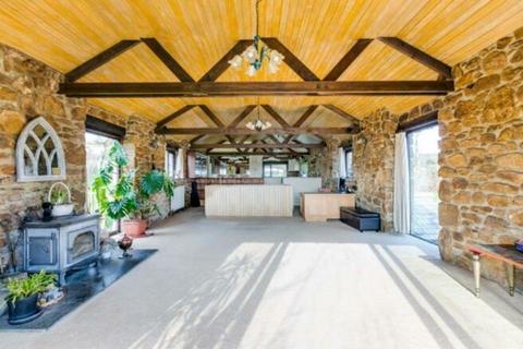 4 bedroom barn conversion to rent, Bodmin PL30