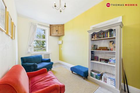 5 bedroom detached house to rent, Glatton Road, Huntingdon PE28