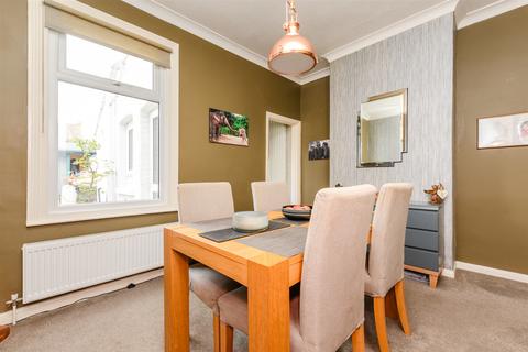 2 bedroom semi-detached house for sale, Dover Road East, Gravesend DA11