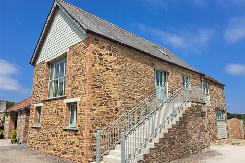 3 bedroom barn conversion to rent, Feock, Truro