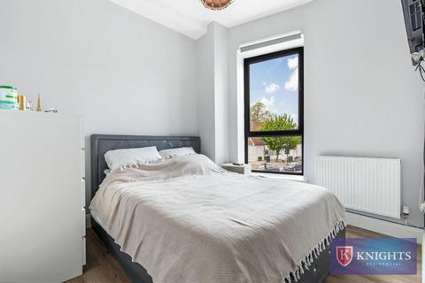 2 bedroom flat for sale, William Court, 190 Hertford Road, London, N9