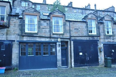 4 bedroom apartment to rent, Gloucester Square, New Town, Edinburgh