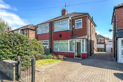3 bedroom semi-detached house for sale, Hollinwood Avenue, Chadderton, Oldham, Greater Manchester, OL9